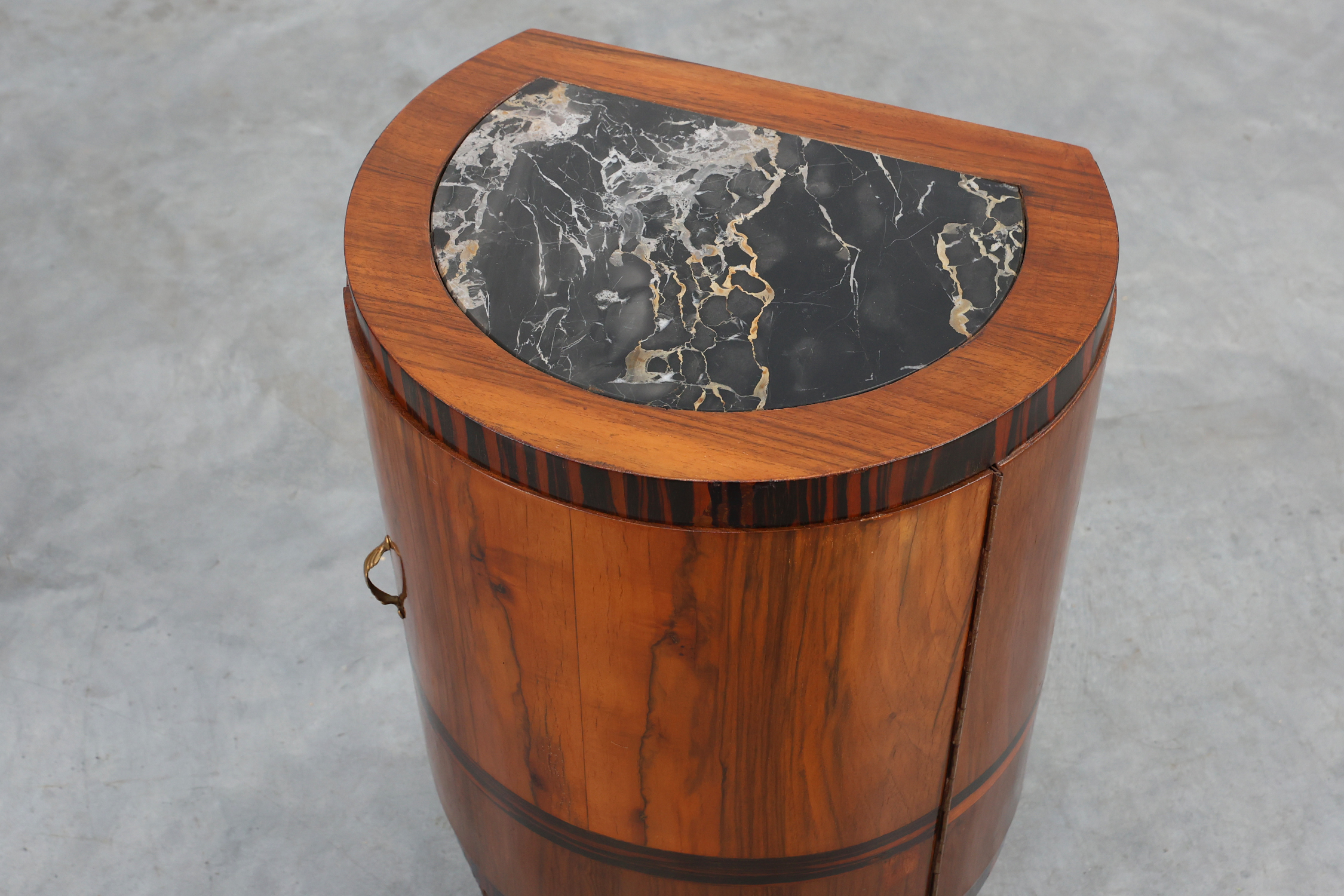 Pair walnut and marble Art Deco Nightstands, Italy 1920sthumbnail